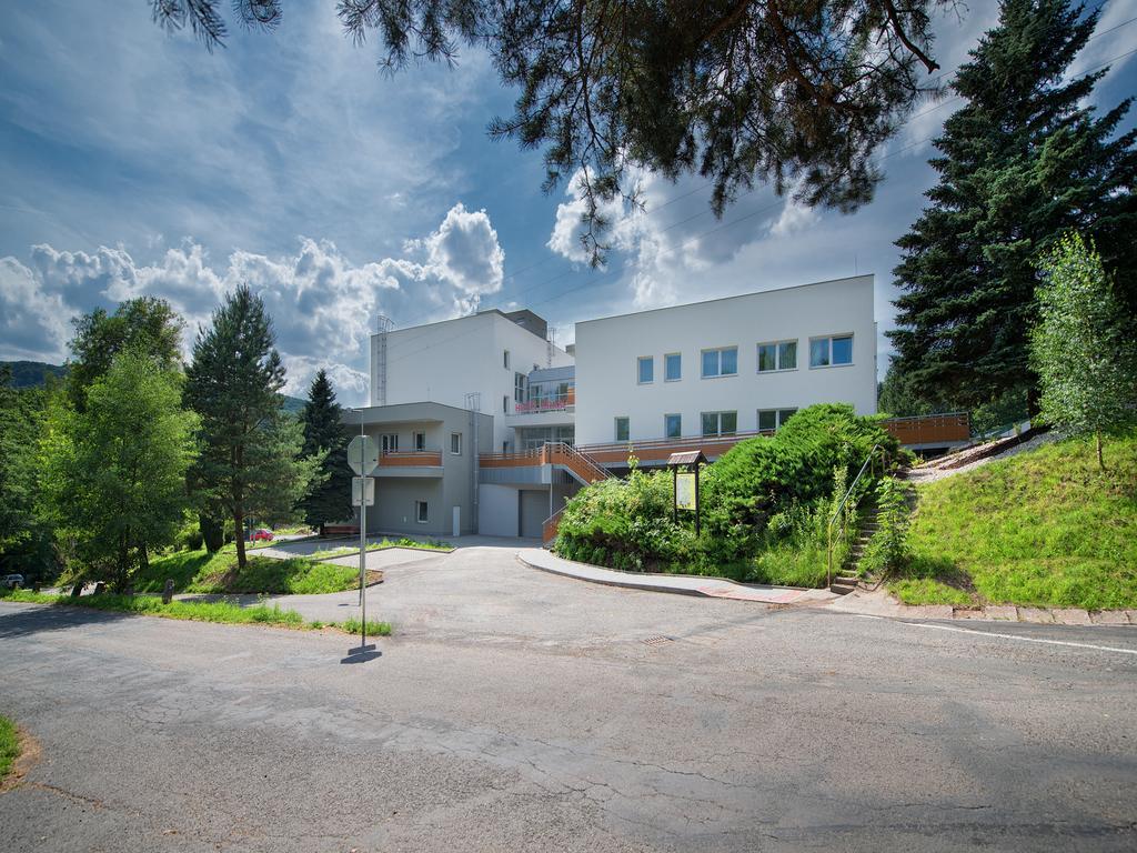 Stary Dvur Ea Hotel Kraskov מראה חיצוני תמונה